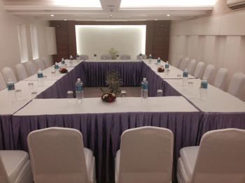 Silver Sands Serenity Hotel