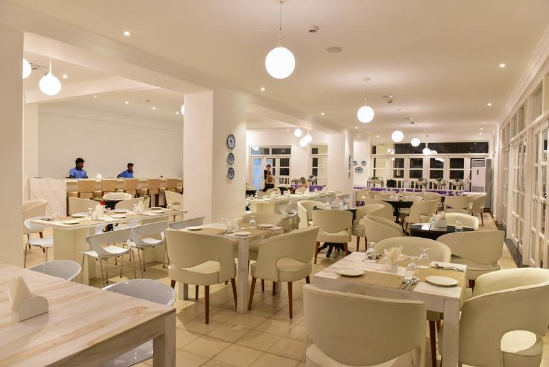 Silver Sands Serenity Hotel 4*