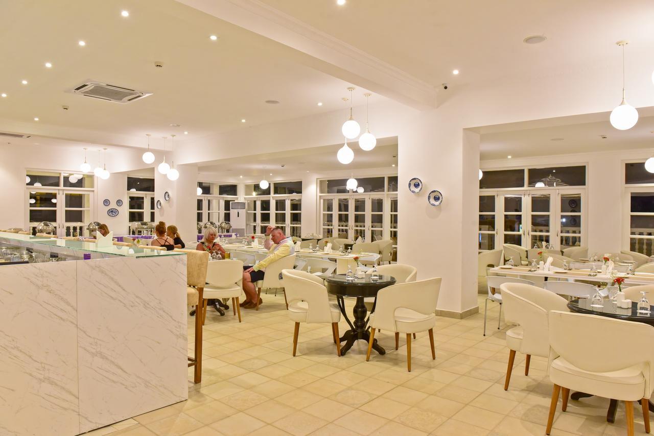 Hotel Silver Sands Serenity